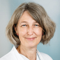 Porträt Sonja Pilz, Oberärztin Klinik für Gynäkologie und Geburtshilfe, varisano Klinikum Frankfurt Höchst