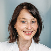 Porträt Dr. med. Felicitas Scholten, Chefärztin Klinik für Innere Medizin 3 (Onkologie), varisano Klinikum Frankfurt Höchst