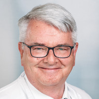 Porträt Dr. med. Christoph Kadel, Leitender Oberarzt Innere Medizin 1 (Kardiologie), Klinikum Frankfurt Höchst