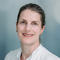 Porträt Dr. med. Sophie-Christine Richter, Oberärztin Nephrologie, Klinik für Innere Medizin 1 (Kardiologie), varisano Klinikum Frankfurt Höchst
