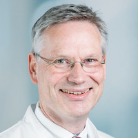 Porträt Prof. Dr. med. Markus Müller-Schimpfle, Chefarzt Klinik für Radiologie, Neuroradiologie und Nuklearmedizin, varisano Klinikum Frankfurt Höchst