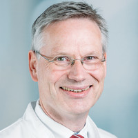 Porträt Prof. Dr. med. Markus Müller-Schimpfle, Chefarzt Radiologie und Nuklearmedizin, Klinikum Frankfurt Höchst