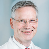 Porträt Prof. Dr. med. Markus Müller-Schimpfle, Chefarzt Klinik für Radiologie, Neuroradiologie und Nuklearmedizin, varisano Klinikum Frankfurt Höchst