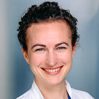 Porträt Dr. med. Kerstin Kunz, Oberärztin Klinik für Anästhesiologie und Intensivmedizin, varisano Klinikum Frankfurt Höchst