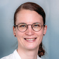 Porträt Dr. med. Christiane Bretschneider, Oberärztin der Radiologie, Neuroradiologie und Nuklearmedizin, Klinikum Frankfurt Höchst