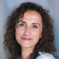 Porträt Vesna Heidicker, Bereichsleitung Pflege, varisano Klinikum Frankfurt Höchst