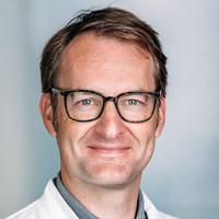 Porträt Dr. med. Daniel Bock, Oberarzt Innere Medizin 1 (Kardiologie), Klinikum Frankfurt Höchst