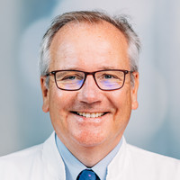 Porträtbild Prof. Dr. med. Christian Jackisch, Facharzt für Gynäkologie und Geburtshilfe, Praxis für Gynäkologie, varisano MVZ am Klinikum Frankfurt Höchst