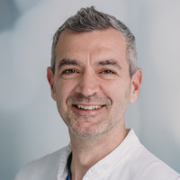Portrait Dr. med. Stefano Bordignon, Sektionsleiter Elektrophysiologie, varisano Klinikum Frankfurt Höchst