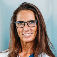 Porträt Claudia Schmidt, Leitung Physiotherapie, varisano Klinikum Frankfurt Höchst