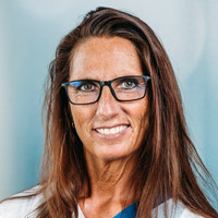 Porträt Claudia Schmidt, Leitung Physiotherapie, varisano Klinikum Frankfurt Höchst