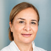 Porträt Dr. med. Swita Nasim, Oberärztin Klinik für Allgemein-, Viszeral-, Gefäß- und Thoraxchirurgie, varisano Klinikum Frankfurt Höchst