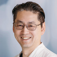 Portrait Dr. med. Seong Woong Kim, Oberarzt Neurochirurgie, varisano Klinikum Frankfurt Höchst