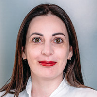 Porträt Dr. med. Velina Seidel, Oberärztin Gynäkologie und Geburtshilfe, Klinikum Frankfurt Höchst