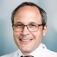 Porträt Prof. Dr. med. Hendrik Manner, Chefarzt Klinik für Innere Medizin 2 (Gastroenterologie und interventionelle Endoskopie), varisano Klinikum Frankfurt Höchst