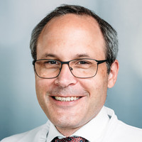 Porträt Prof. Dr. med. Hendrik Manner, Chefarzt Klinik für Innere Medizin 2 (Gastroenterologie und interventionelle Endoskopie), varisano Klinikum Frankfurt Höchst