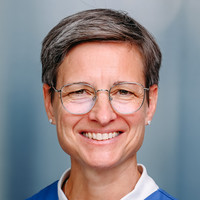 Porträt Cordula Nierhaus, Stillberaterin Klinik für Gynäkologie und Geburtshilfe, varisano Klinikum Frankfurt Höchst