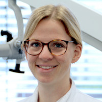 Porträt Dr. med. Veronika Weber, Oberärztin Klinik für Hals-Nasen-Ohrenheilkunde, varisano Klinikum Frankfurt Höchst
