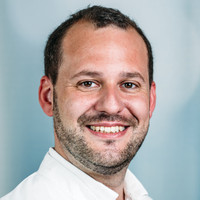 Porträt Dr. med. Daniel Lorenz, Chefarzt (im Kollegialsystem) Klinik für Kinder- und Jugendmedizin, varisano Klinikum Frankfurt Höchst