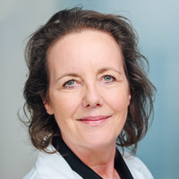 Porträt Dr. med. Petra Hödl, Abteilungsleiterin Institut für Pathologie, varisano Klinikum Frankfurt Höchst